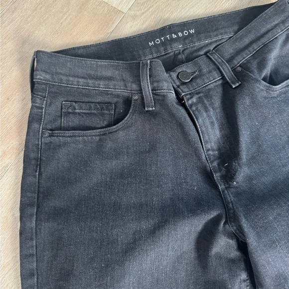 Mott & Bow Boyfriend Jeans - Picture 3 of 7